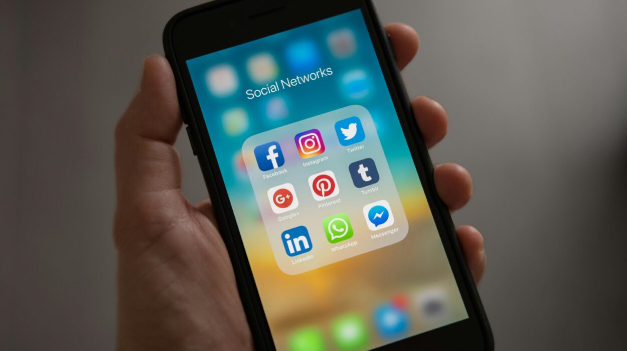 Latest Social Media Trends Every Business Needs to Know 10 social media trends